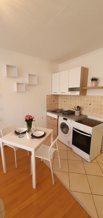 Rellapartman Apartment Siofok Bagian luar foto